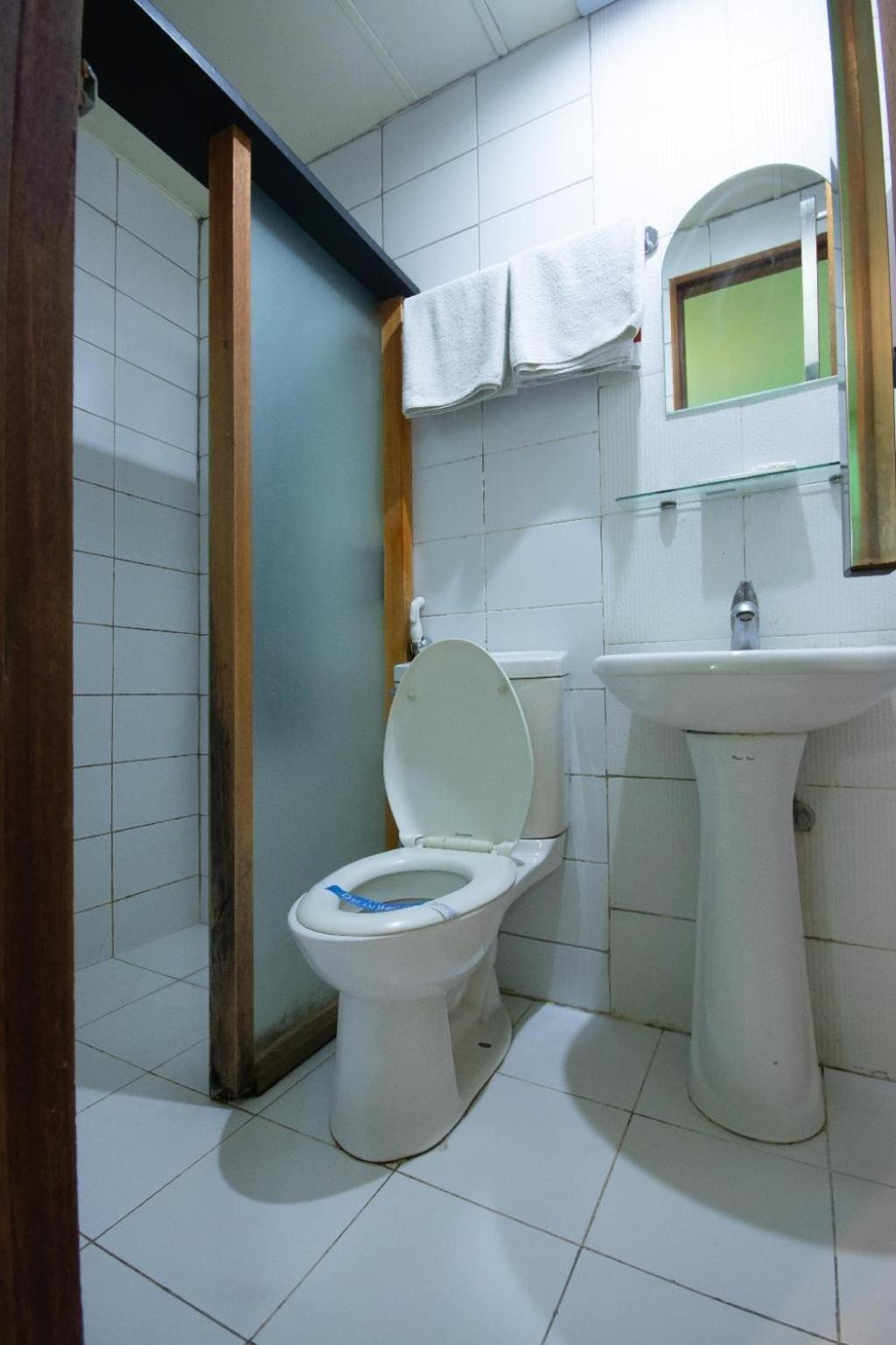 Hotel Dreamworld Araneta Cubao Екстериор снимка