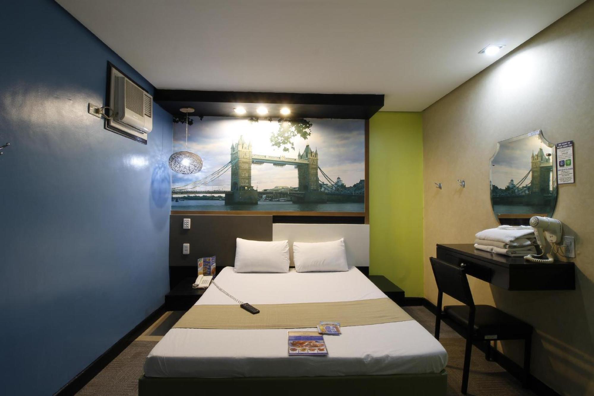 Hotel Dreamworld Araneta Cubao Екстериор снимка