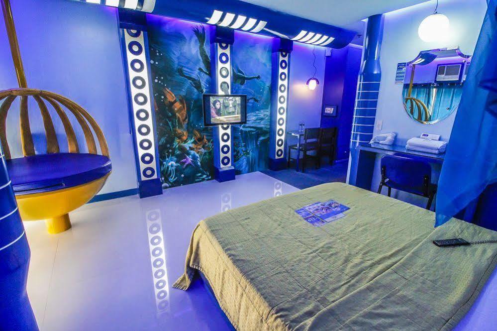 Hotel Dreamworld Araneta Cubao Екстериор снимка